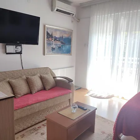 شقة Smestaj Galerija